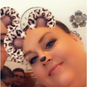 Meet your Posher, Carla